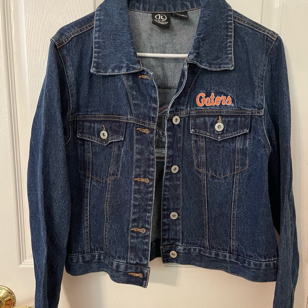 University of Florida Embroidered Gator Denim Jacket size Medium Vintage